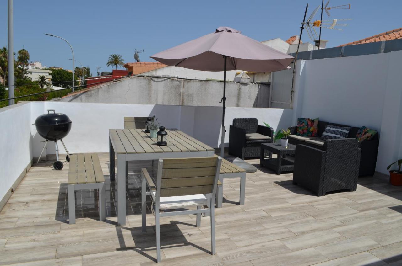 Pedregalejo Beach House Malaga Exterior photo