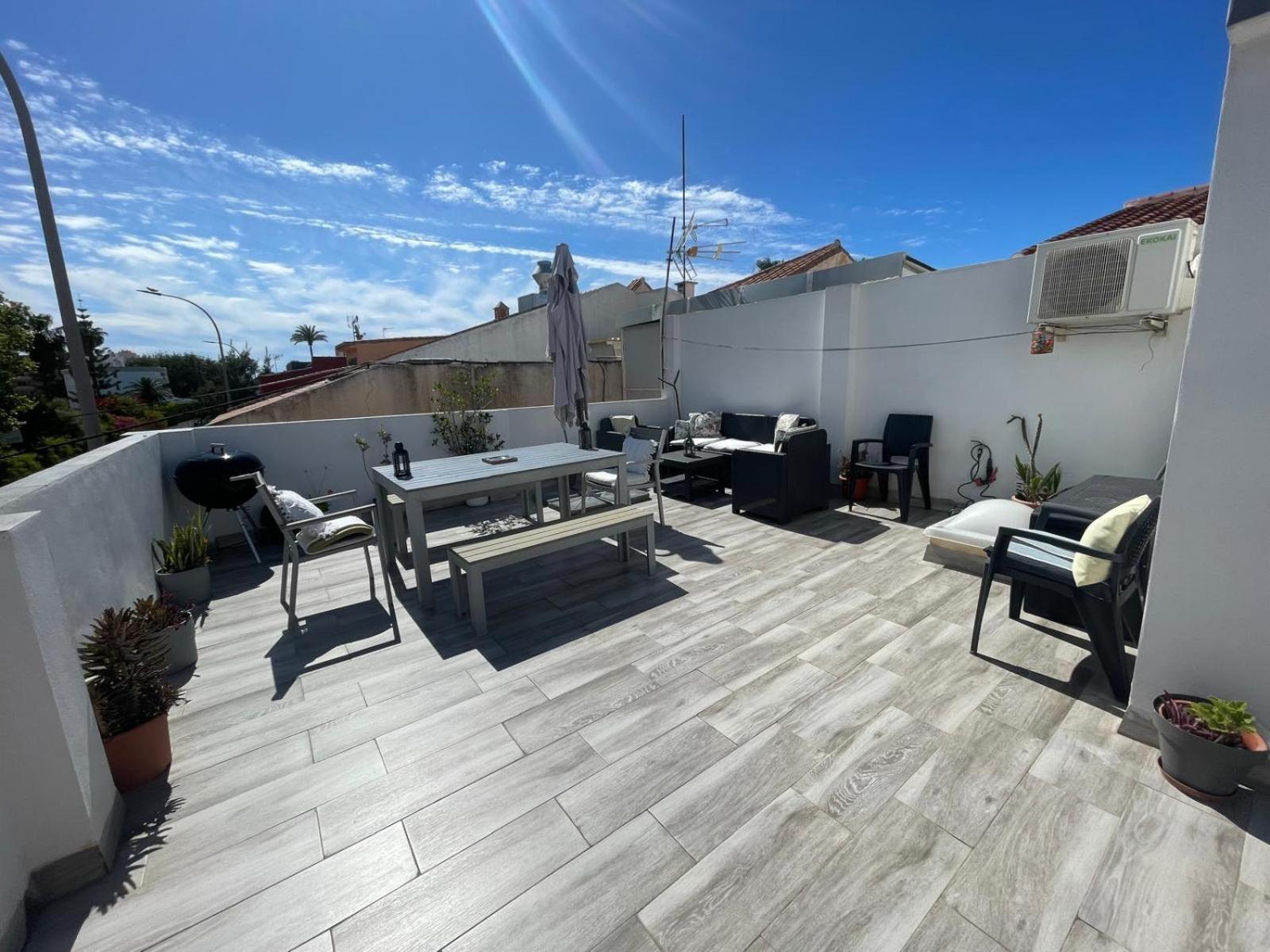 Pedregalejo Beach House Malaga Exterior photo